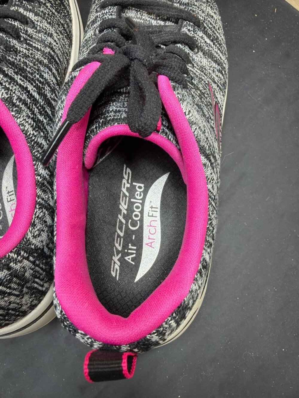 Skechers Womens 7 Arch Fit Black Hot Pink Heathered Knit Sneakers Shoes 124410 - Picture 7 of 9